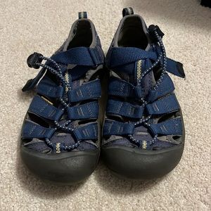 Keen Boys’ Size 2 Blue Sandals
